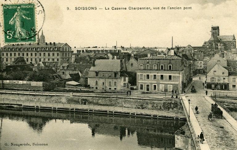 Soissons - La caserne Charpentier, vue de l'ancien port
