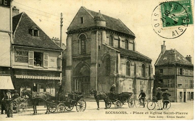 Soissons - Place et église Saint-Pierre