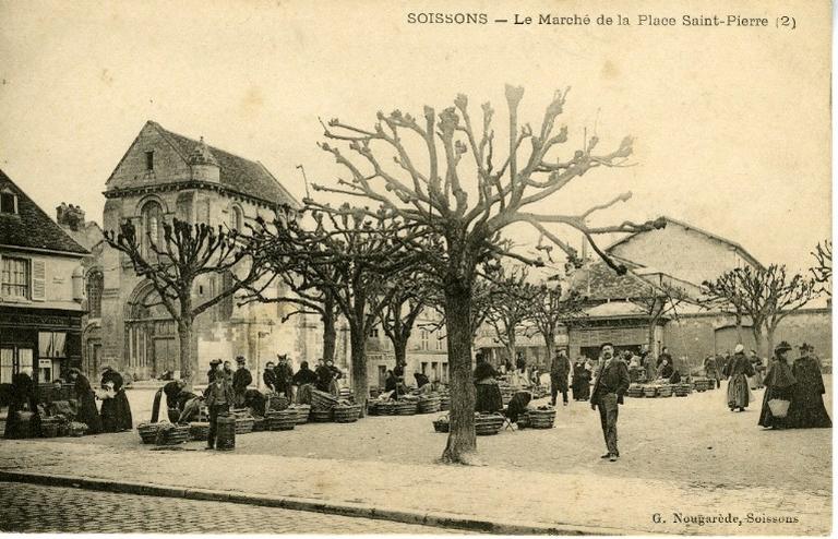 Soissons - Le Marché de la Place Saint-Pierre (2)