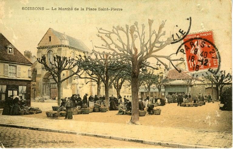 Soissons - Le Marché de la Place Saint-Pierre