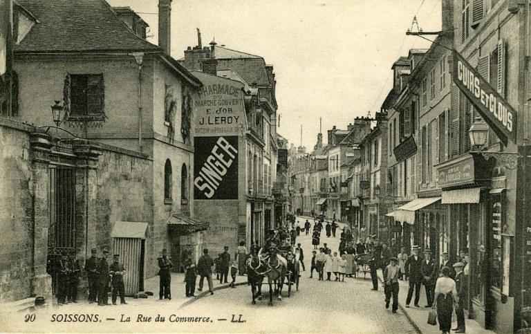 Soissons - La Rue du Commerce