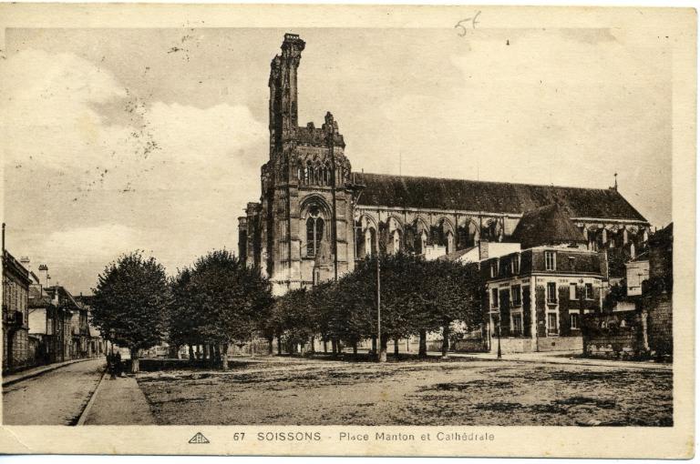 Soissons - Place Mantoue et cathédrale