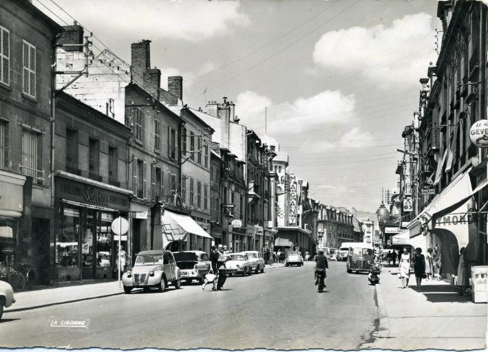 Soissons - La rue Saint-Martin