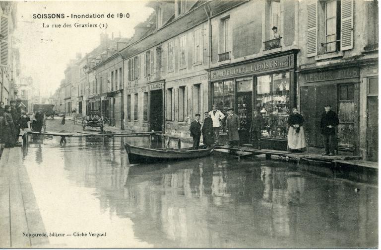 Soissons - Janvier 1910 - La rue des graviers