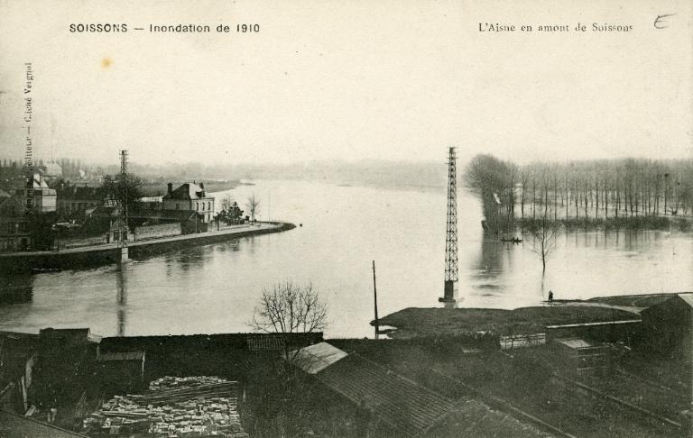 Soissons - Inondation de 1910 - L'Aisne en amont de Soissons