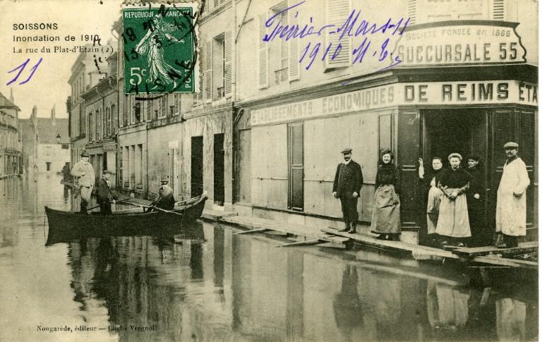 Soissons - Inondation de 1910 - La rue du plat d'Étain