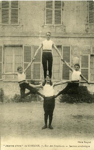 'Jeanne d'Arc' de Soissons - Section acrobatique