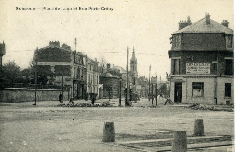 Soissons - Place de Laon et rue Porte Crouy