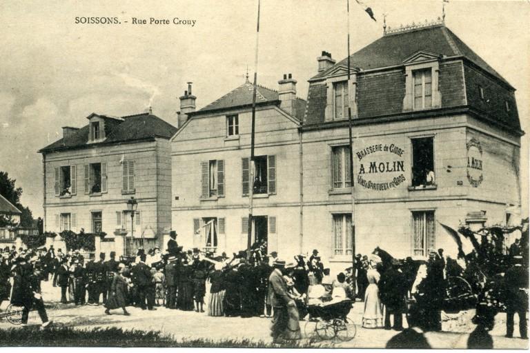Soissons - Rue porte Crouy