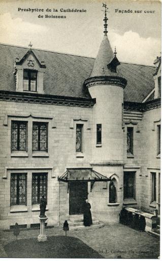 Soissons - Presbytère de la Cathédrale de Soissons - Façade sur cour