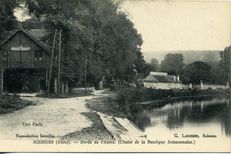 Soissons - Bords de l'Aisne (chalet de la Nautique Soissonnaise)