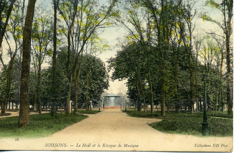Soissons - Le Mail et le Kiosque de Musique