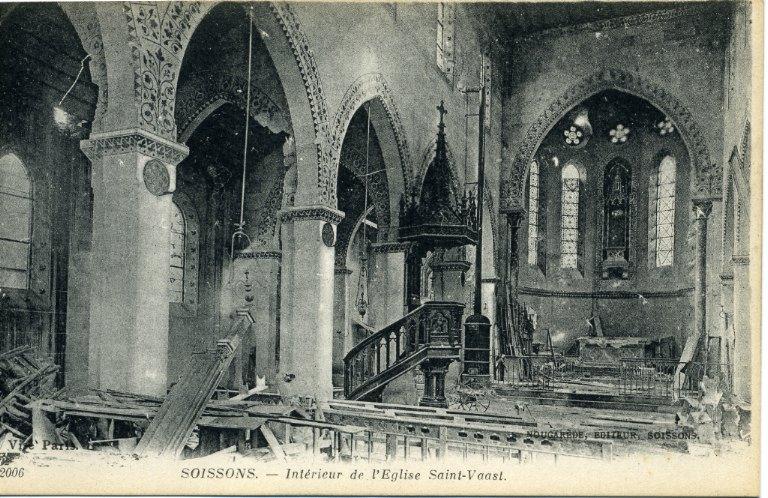 Soissons - Intérieur de l'église Saint-Waast