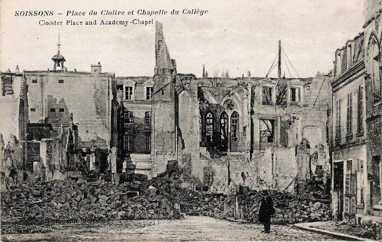 Soissons - Place du Cloître et Chapelle du Collège