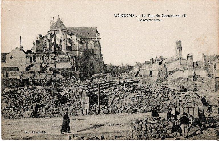 Soissons - La Rue du Commerce