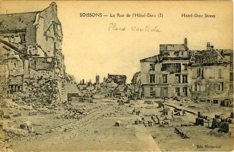 Soissons - La Rue de l'Hôtel-Dieu