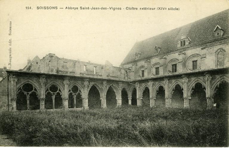 Soissons - Abbaye Saint-Jean-des-Vignes - Cloître extérieur (XIVe siècle)