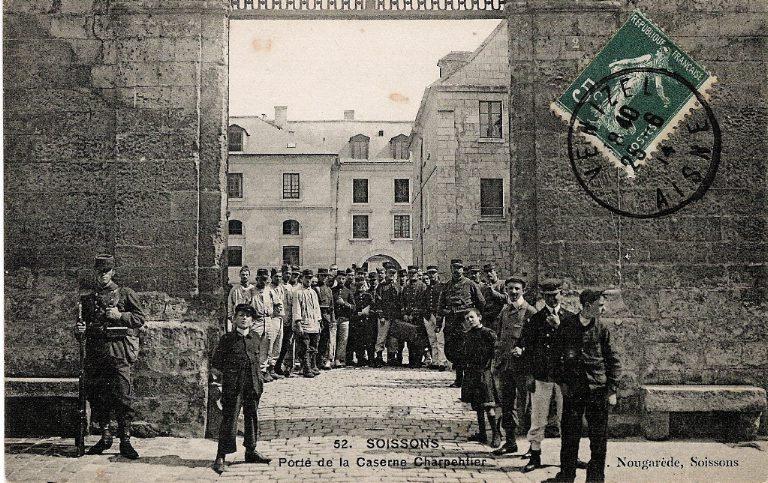 Soissons - Porte de la Caserne Charpentier