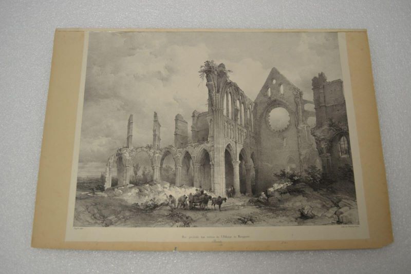 Vue générale des ruines de l’abbaye de Longpont