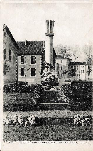 Soissons - Casernes Gouraud - Monument aux Morts du 267e Régiment d'Infanterie