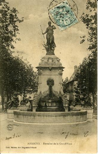 Soissons - Fontaine de la Grand'Place