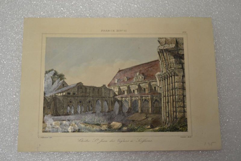 Clôitre de Saint-Jean-des-Vignes à Soissons