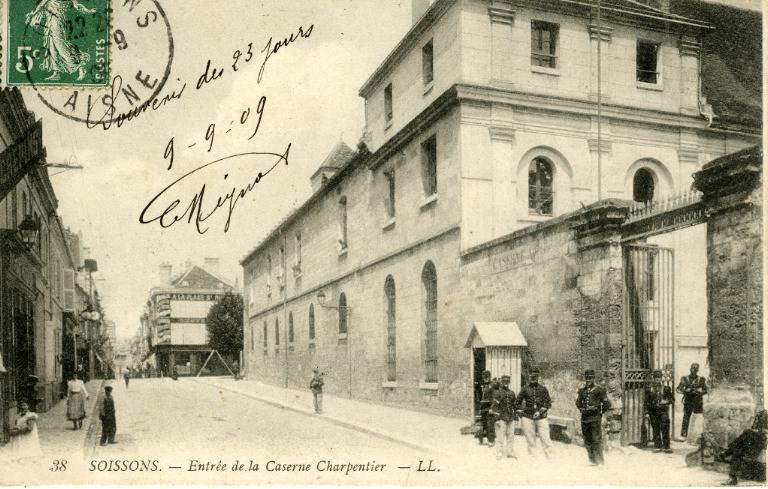 Soissons - Entrée de la caserne Charpentier