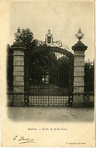 Soissons - Grille du Jardin-Ecole