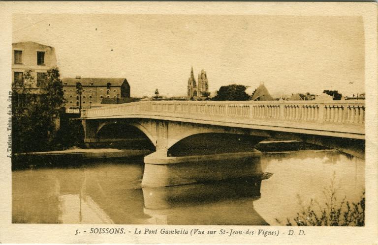 Soissons - Le Pont Gambetta (Vue sur Saint-Jean-des-Vignes)