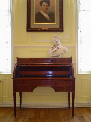 Bureau à cylindre de style Louis XVI