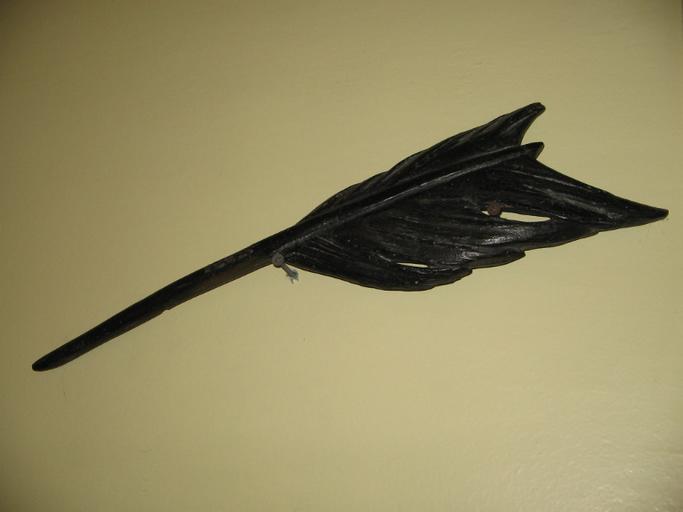 Plume originale de la statue d'Alexandre Dumas en bronze