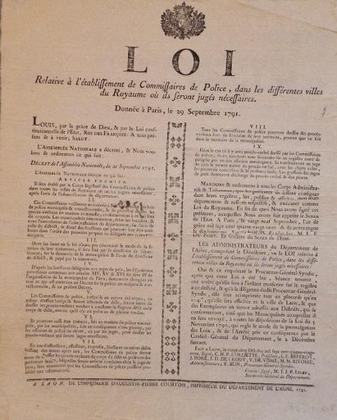 Loi relative à l'établissement de commissaires de Police