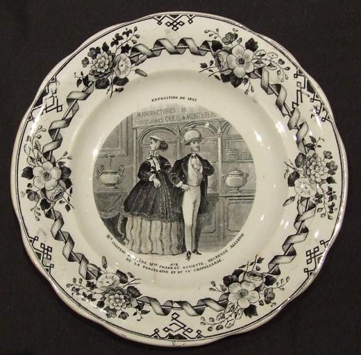 Mr Chapeau Soupière, Mme Chapeau Assiette, heureuse alliance de la porcelaine et de la chapellerie (titre inscrit)