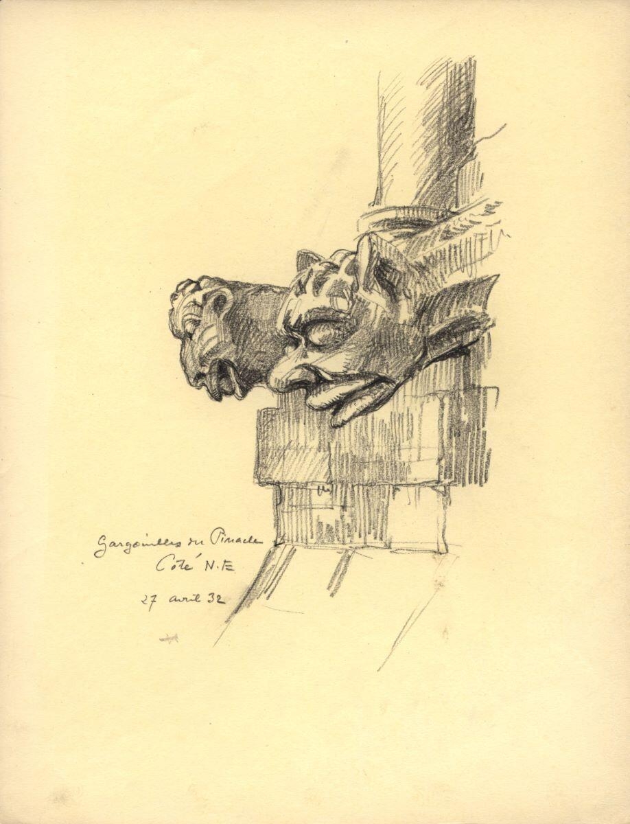 Gargouilles à la base du 2e étage du pinacle de la cathédrale de Senlis