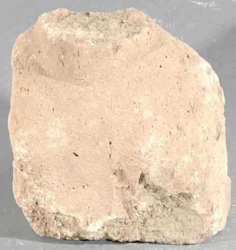 Ex-voto du temple de la forêt d'Halatte, torse de femme