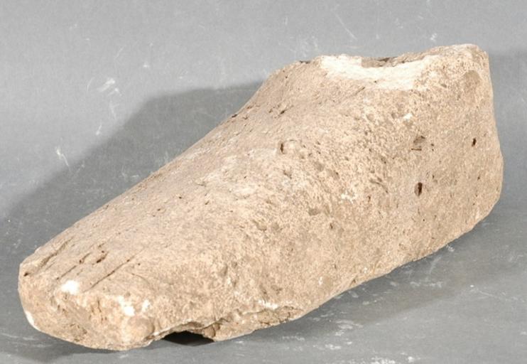 Ex-voto du temple de la forêt d'Halatte, pied droit