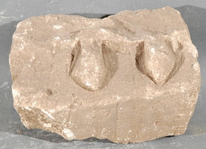 Ex-voto du temple de la forêt d'Halatte, bouts de pieds
