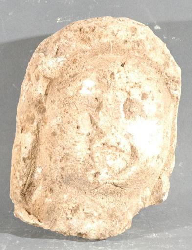 Ex-voto du temple de la forêt d'Halatte, tête féminine