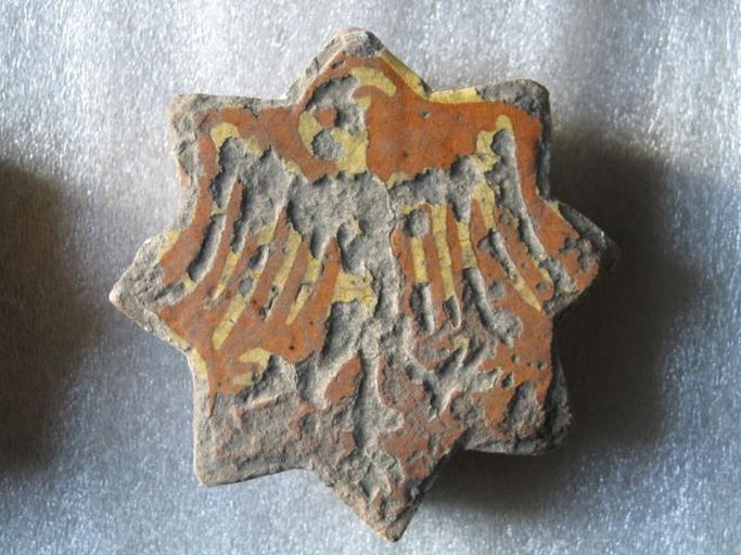 Aigle aux ailes éployées