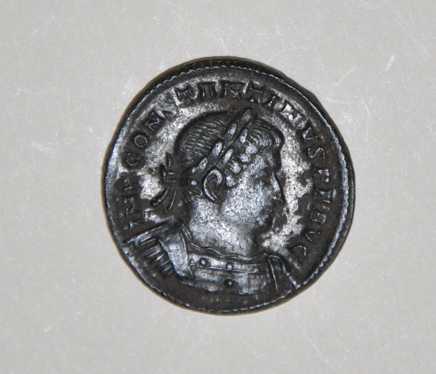 Nummus de Constantin Ier (307-337)