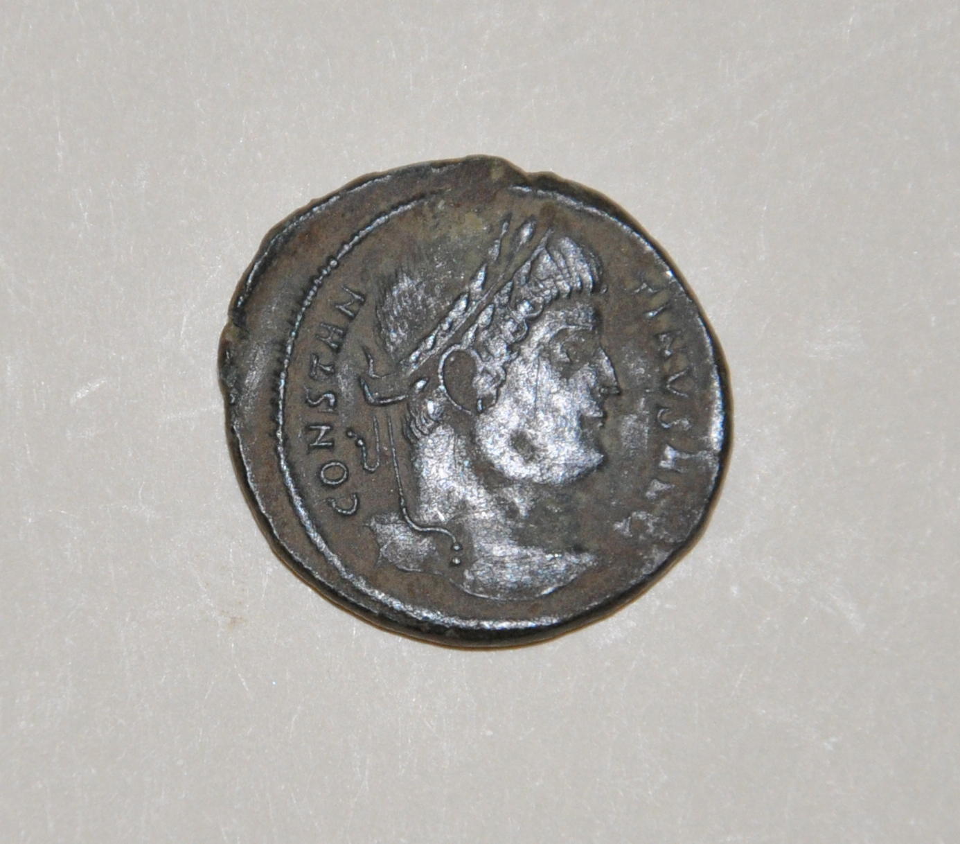 Nummus de Constantin Ier (307-337)