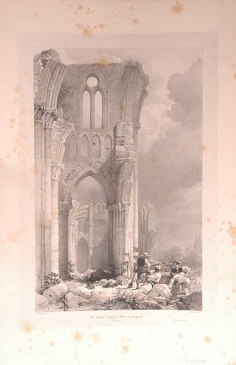 Nef latérale, église de l'abbaye de Longpont (Aisne)