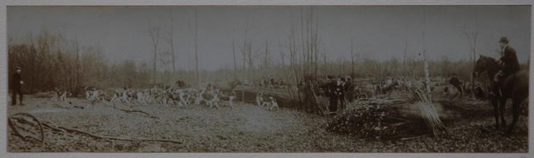 Photographie extraite d'un album de 23 photographies : l'équipage de Chantilly. Hallali