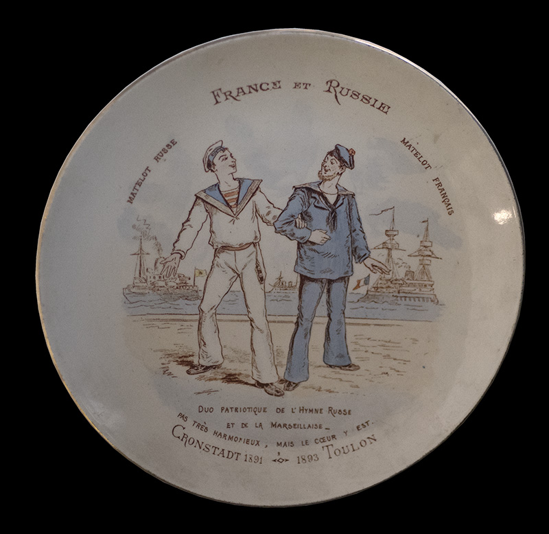 France et Russie. Matelot russe matelot français. Duo patriotique de l'hymne russe et de la marseillaise - pas très harmonieux, mais le cœur y est. Cronstadt 1891-1893 Toulon.