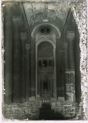 Nef de l'abbaye de Saint-Savin (Vienne) (titre factice)