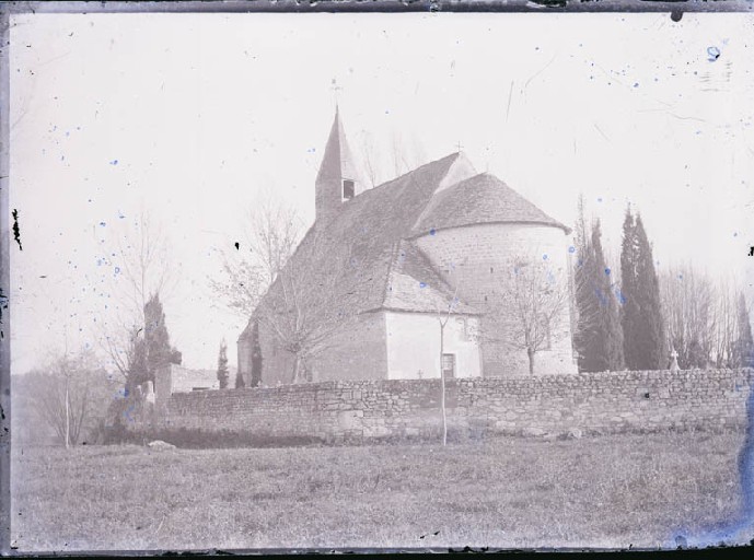 Vue de Saint-Pierre-les-Eglises (titre factice)
