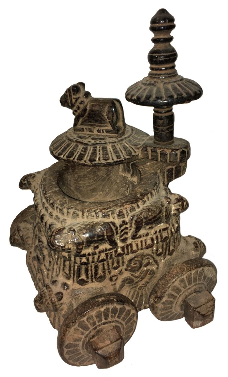 Boîte à offrandes en forme de char de procession