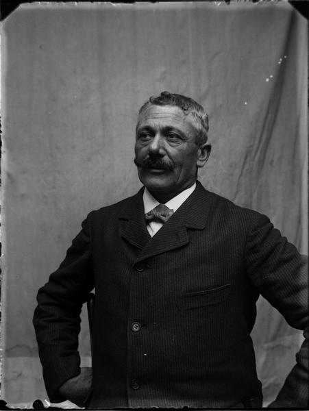 Monsieur le maire