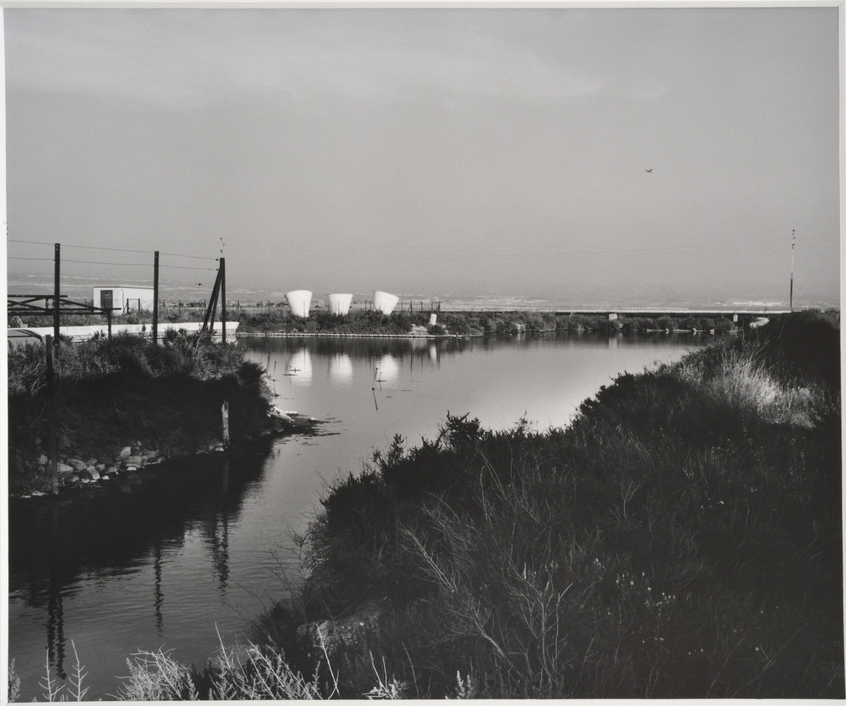Mai 1995. Trémies des salines de Berre