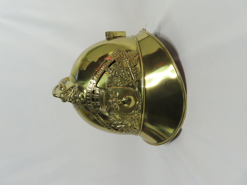 Casque de sapeur-pompier de Saint-Etienne-la-Varenne